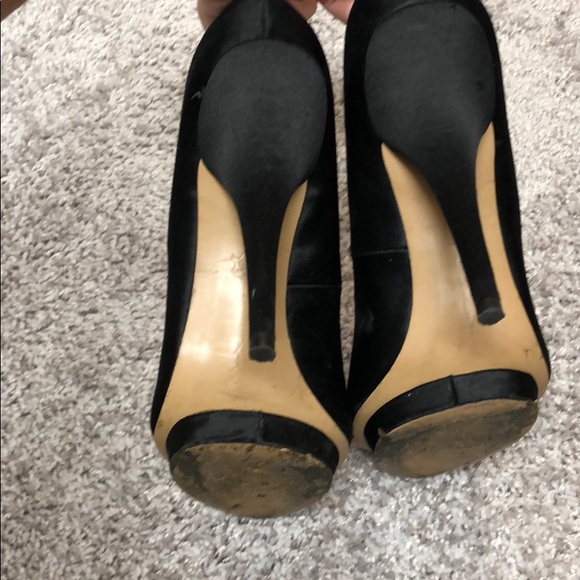 BCBG Satin black heels  Size 9 - Picture 3 of 3